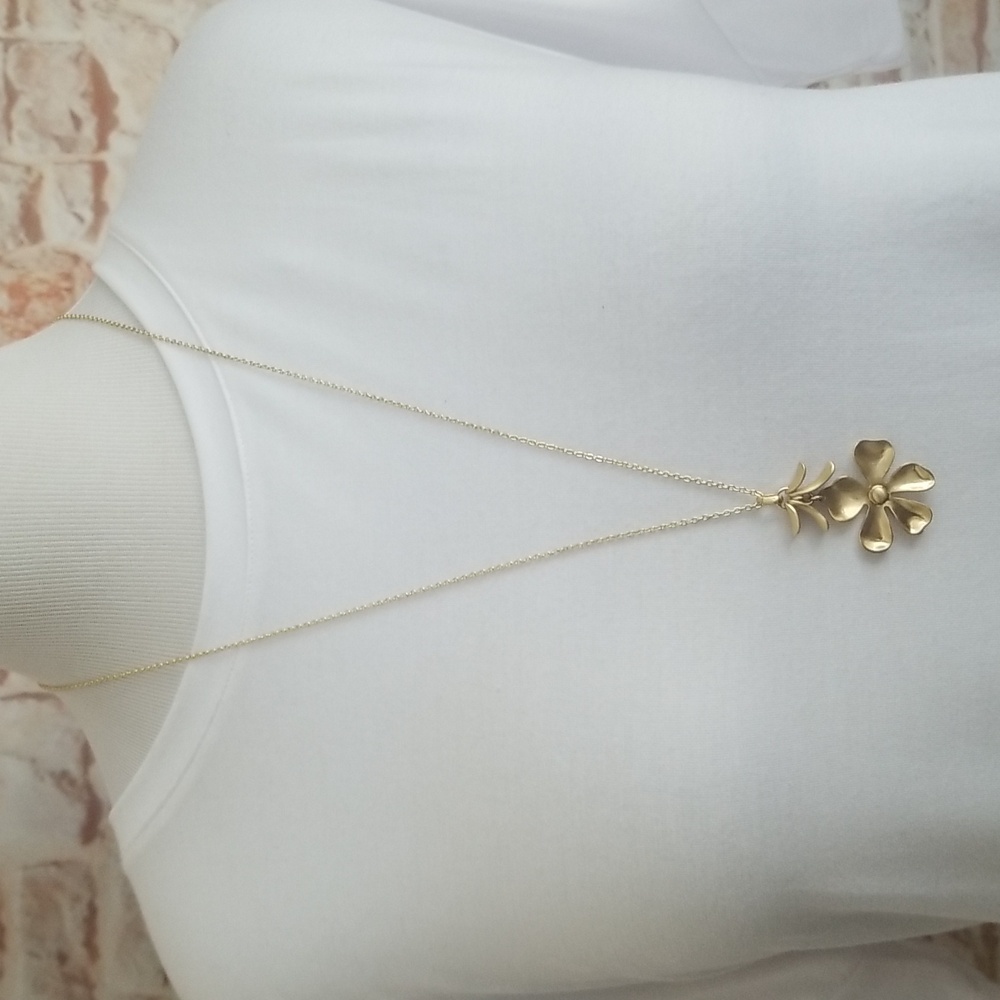 New Lucky Brand Drop Floral Necklace